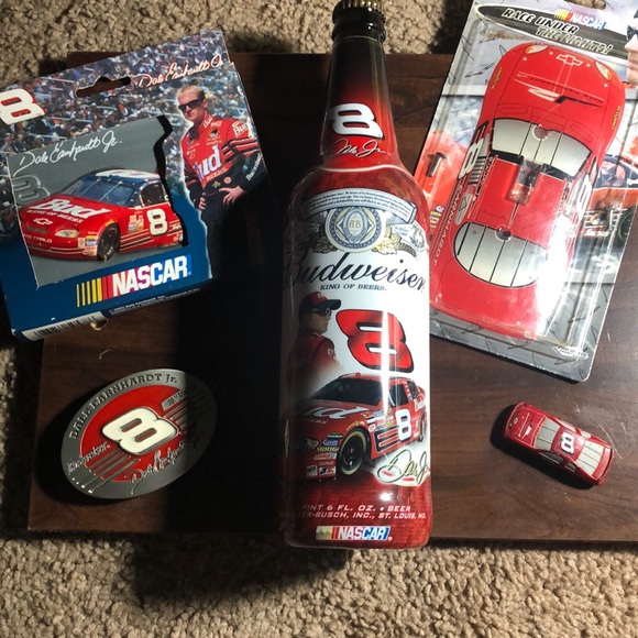 NASCAR dale Earnhardt Junior collectible set  #8. - Picture 1 of 7